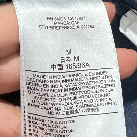 Floral Button-Up Blouse GAP Women's Floral Denim Shirt  medium - Picture 3 of 7